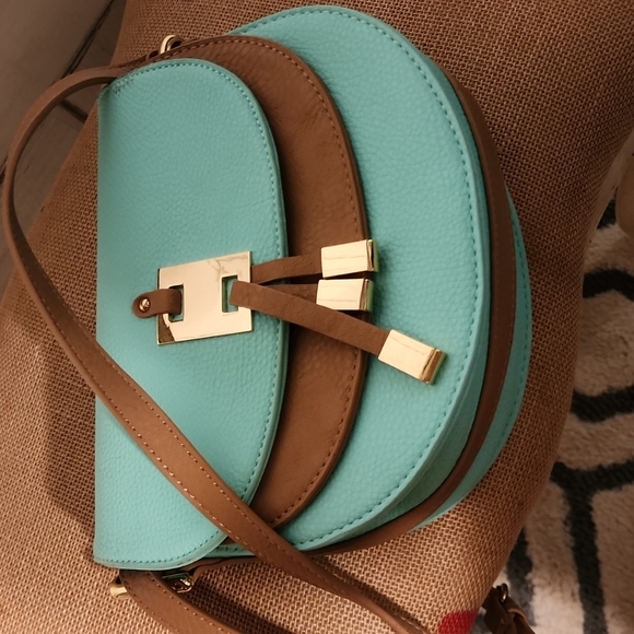 NWOT "C" CROSSBODY SADDLEBAG - Picture 5 of 14
